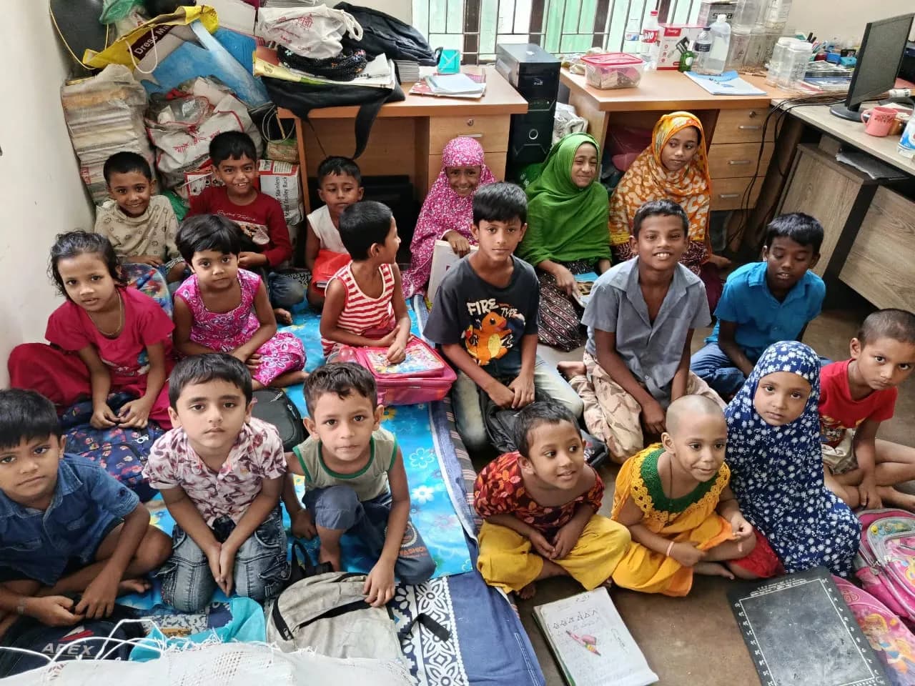একসাথে উজ্জ্বল ভবিষ্যৎ গড়ছি